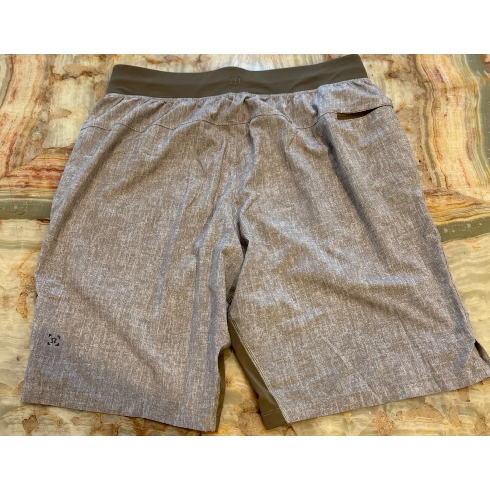 Lululemon Mens Pace Breaker Athletic Shorts Brown Drawstring Activewear Medium